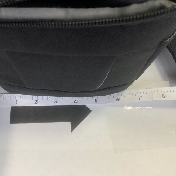 PROMASTER IMPULSE SMALL CAMERA BAG - Picture 5 of 7